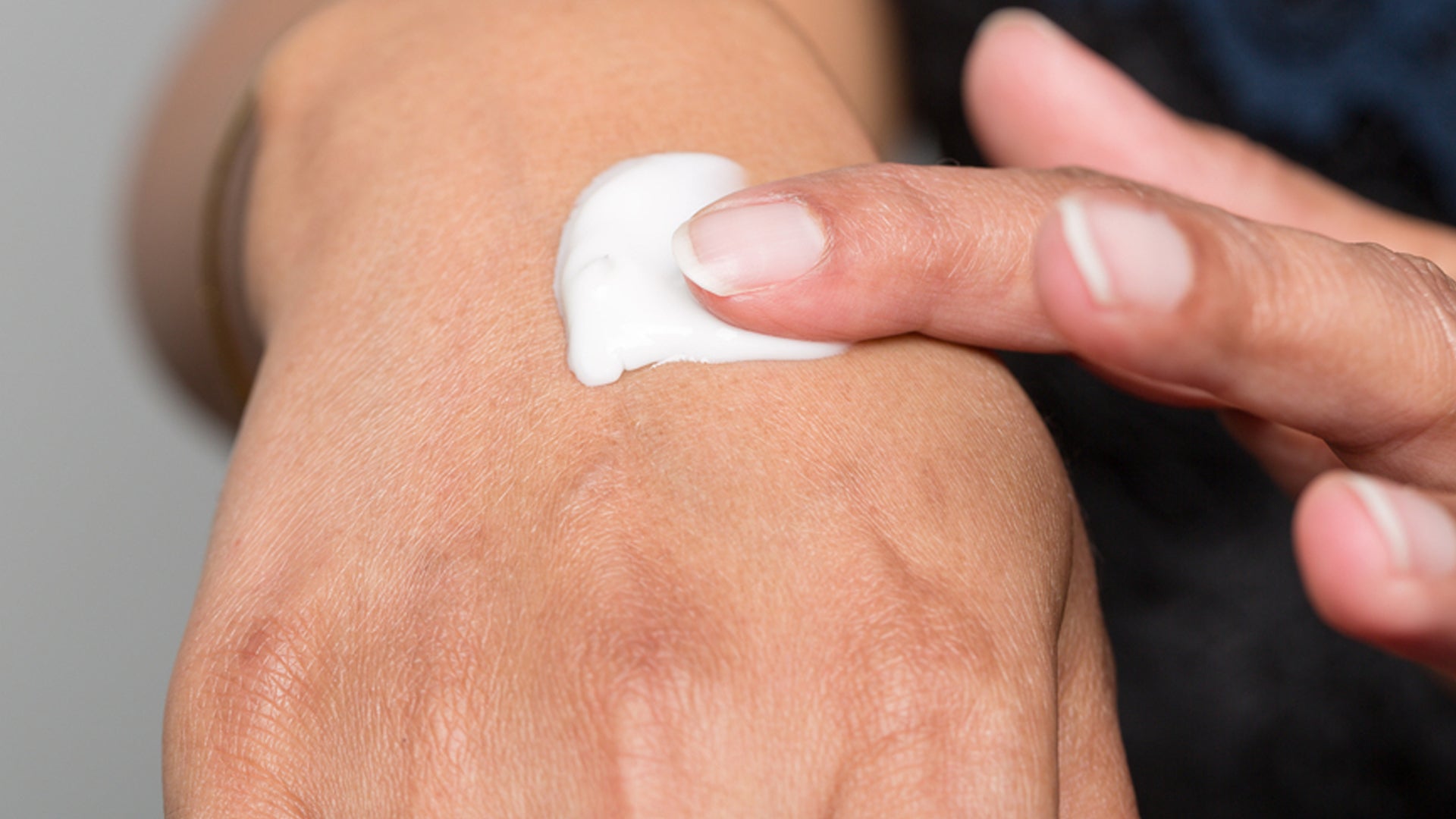 Moisturiser and Cleanser for Dry Skin